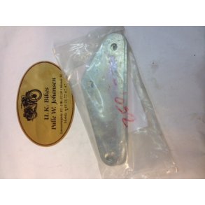 Beslag til udstdning, Triumph T140